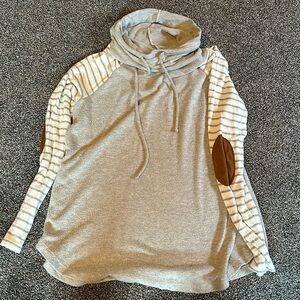 Pink clover gray/white sweater. Size large